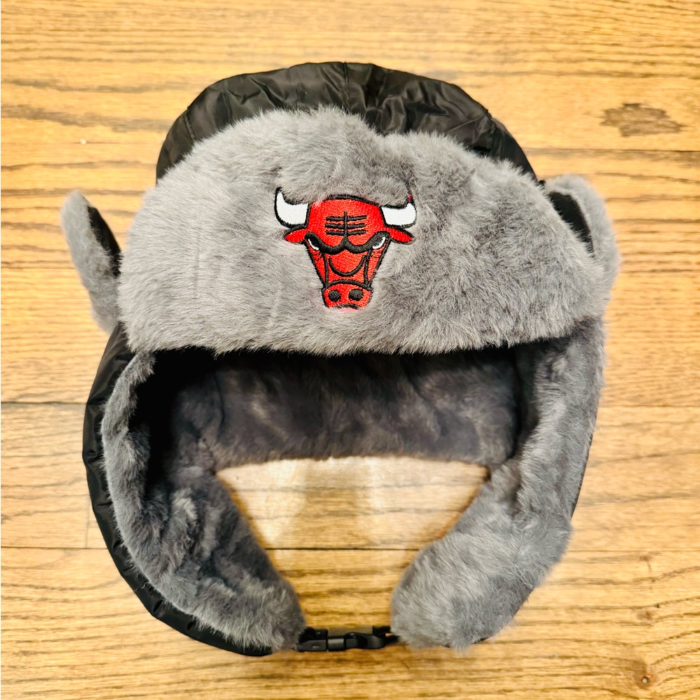 Chicago Bulls Trapper Hat Faux Fur Winter Hat Black Gray NWT